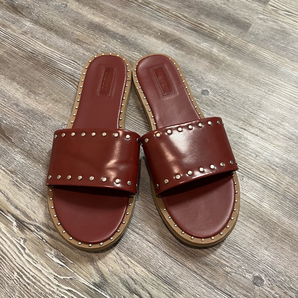 Red flat slides